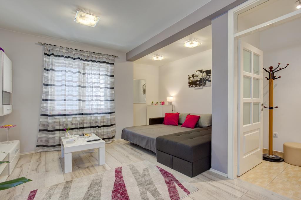 Apartment Biljana Belgrade Extérieur photo